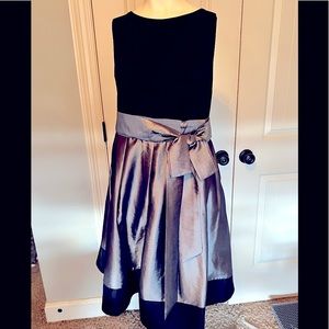 Womens plus size cocktail stress black silver satin sleeveless